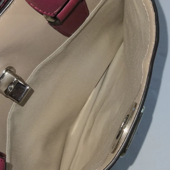 Coach Handbag Legacy Chelsea Tan/Red Classic Leather Tassel Boho Chic Satchel - Picture 12 of 16